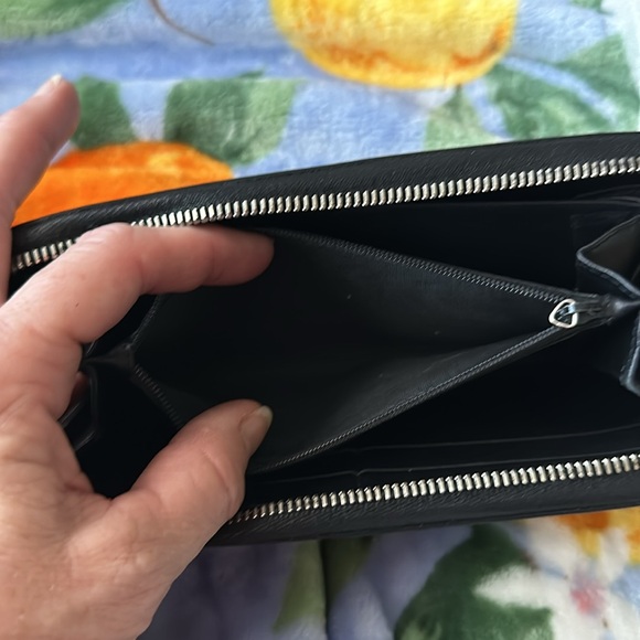 GUCCI 🖤 Black Leather GG Guccisima Zippy wallet silver charm vintage Authentic - Picture 9 of 13